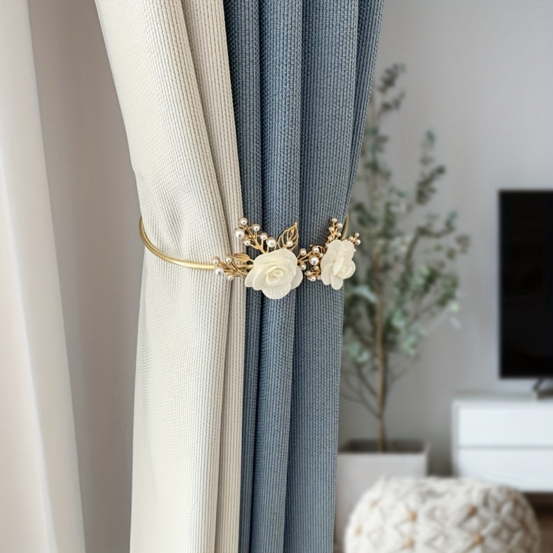 Metal Faux Pearl Curtain Holdback with Three-dimensional Flower Design